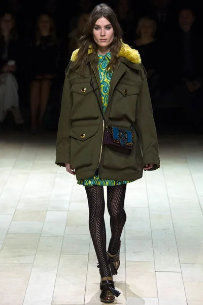 Look 93